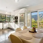 Traveller's House Promo 25 Marco * Machico (Madeira)